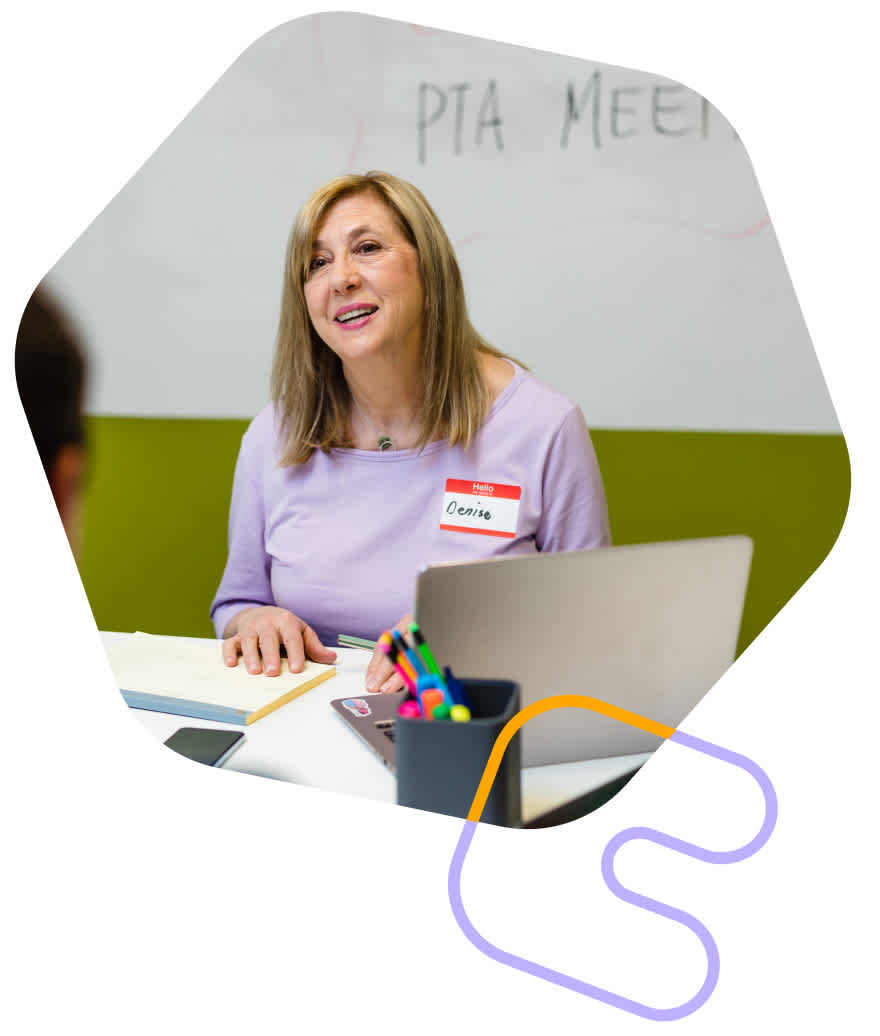 Aúna a padres y profesores