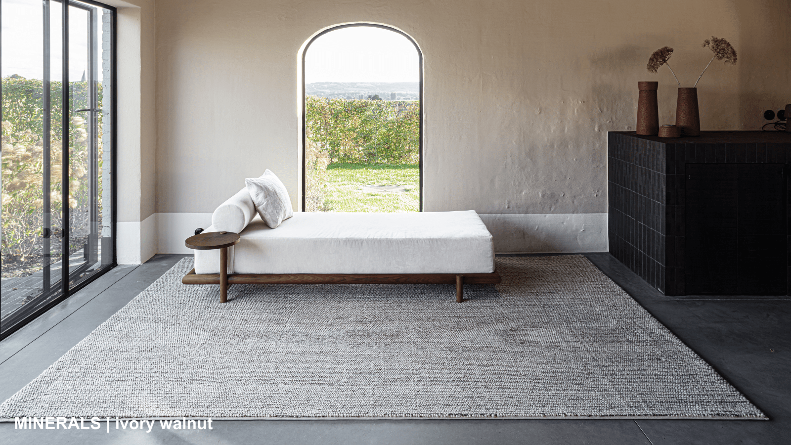 Minerals IvoryWalnut wool LE ruginbedroom reqxlb