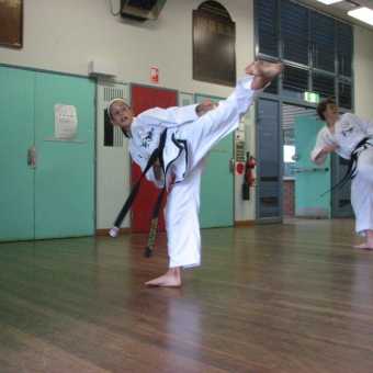 instructor-and-black-belt-training - img 2338