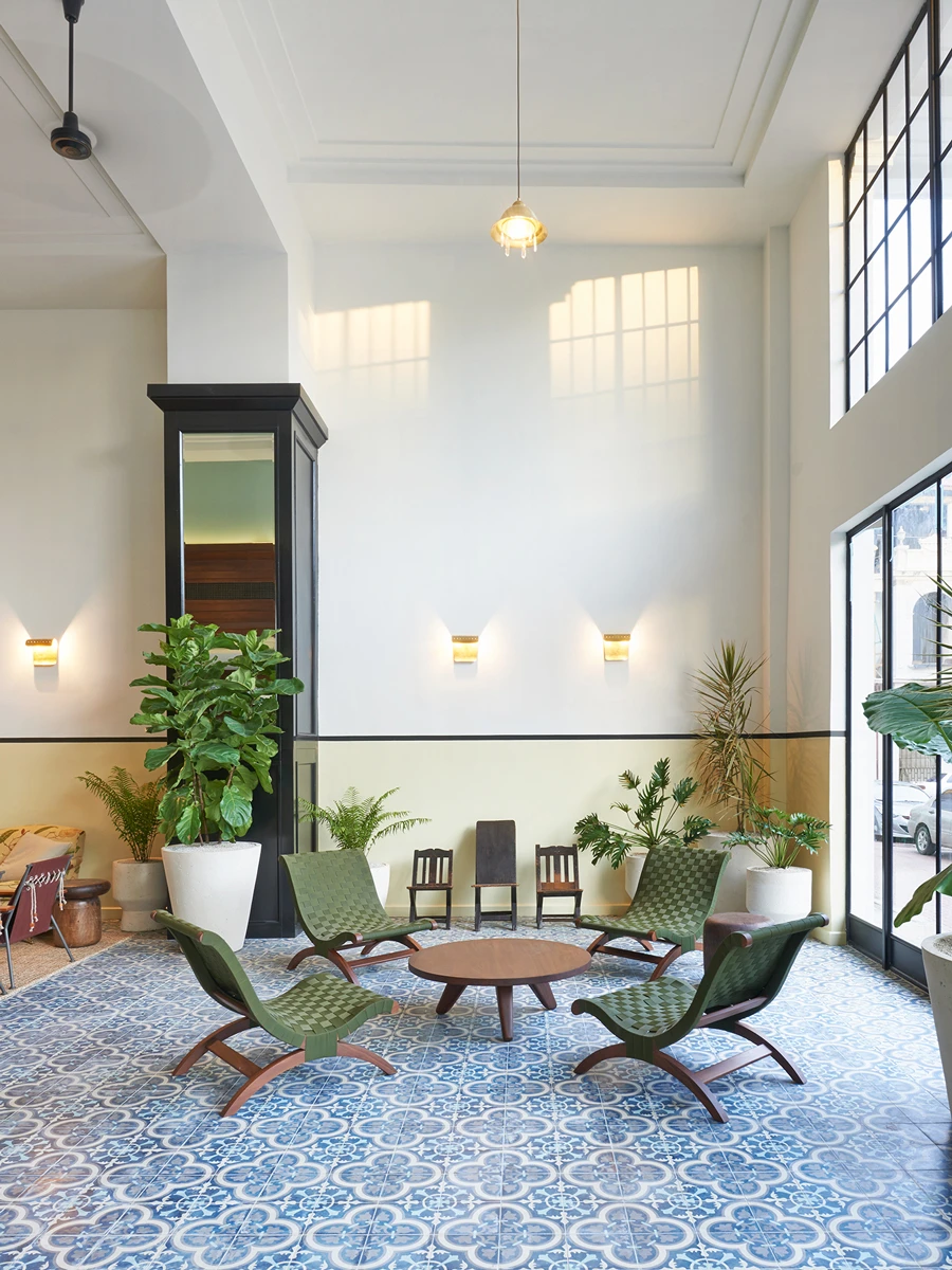 AmericanTradeHotel 3L
