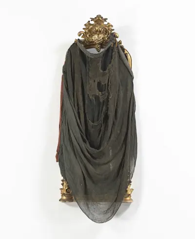 Untitled by David Hammons, 2013. Courtesy of David Hammons and Mnuchin Gallery; Photography by Tom Powel Imaging via The New Yorker