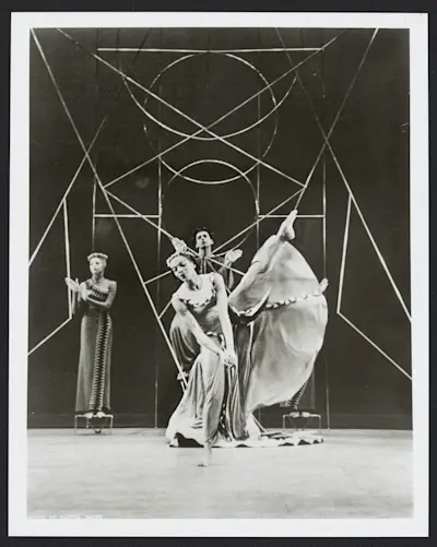 The Noguchi Museum Archives, 152124. ©The Isamu Noguchi Foundation and Garden Museum, New York / ARS