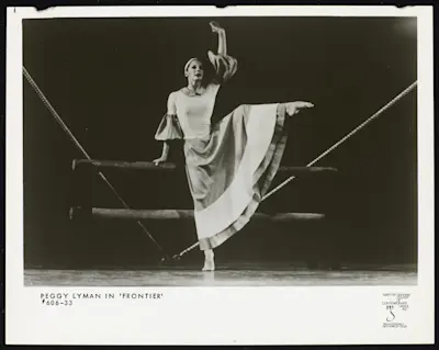The Noguchi Museum Archives, 12657. Photo: Martha Graham Dance Company. ©The Isamu Noguchi Foundation and Garden Museum, New York / ARS
