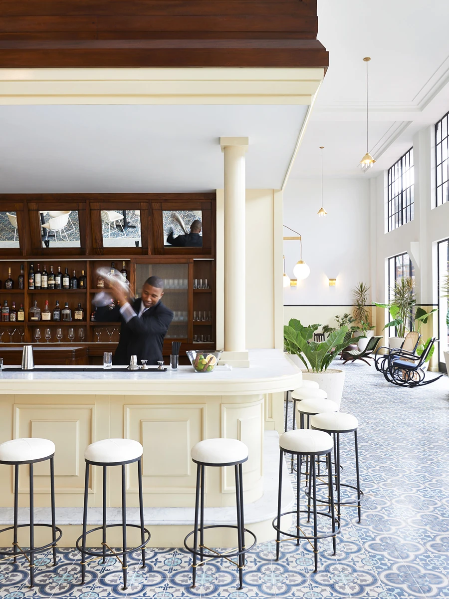 AmericanTradeHotel 1R