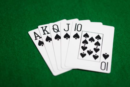 poker-Straight-Flush
