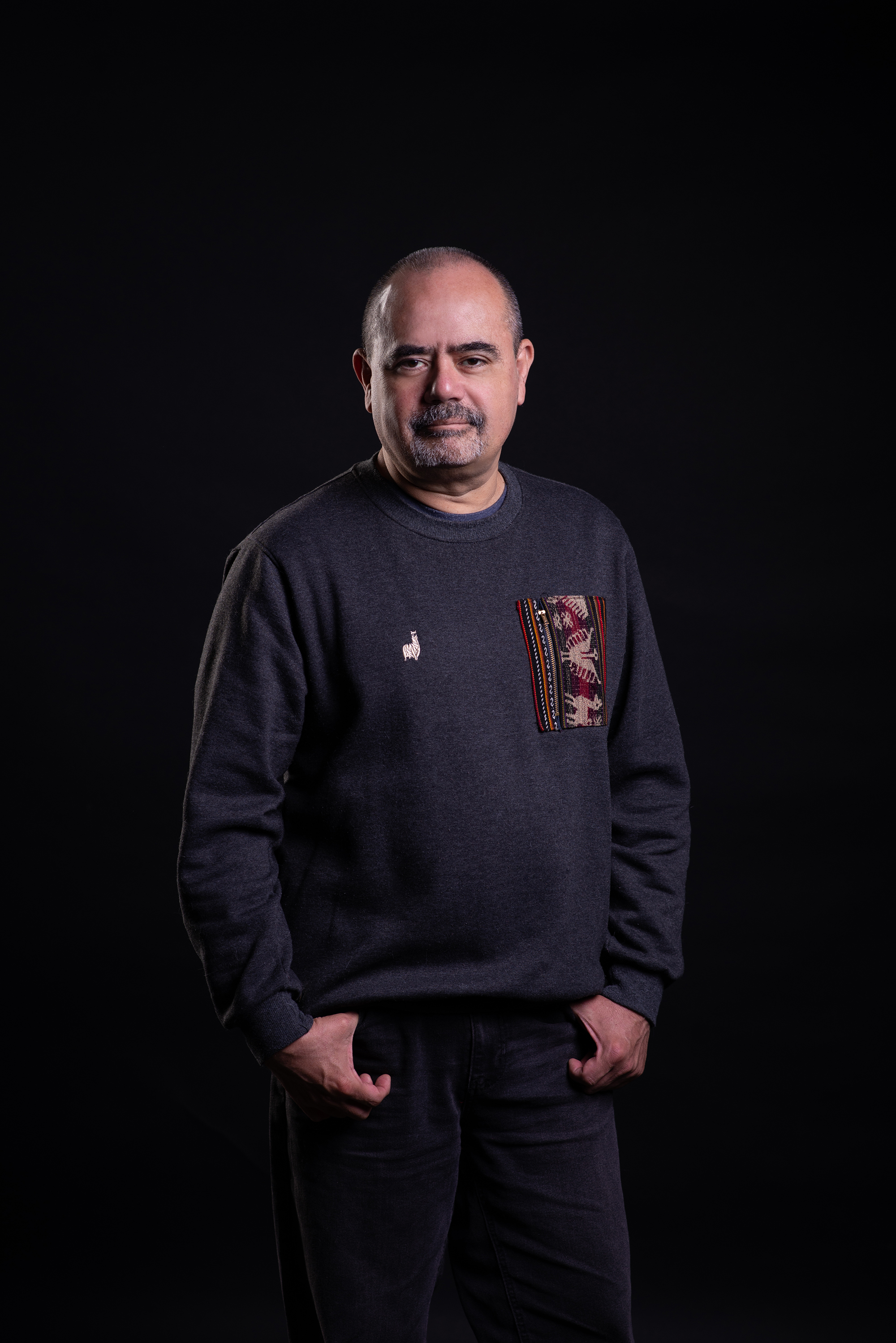 EDUARDO ADRIANZÉN - dramaturgia.jpg