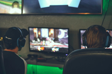 How To Make Money Playing Video Games - failedsuccessfully.com