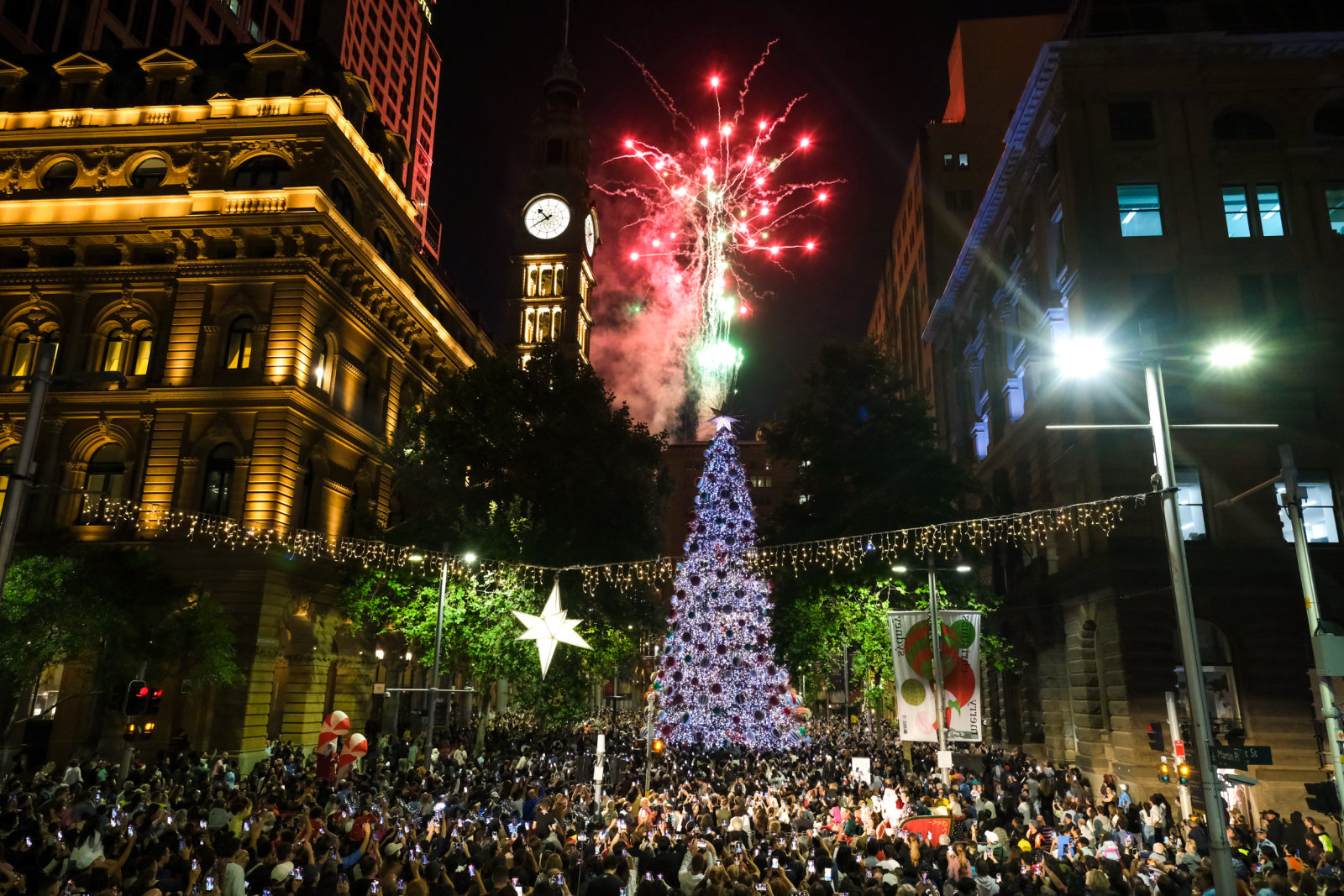 Christmas in the city. Martin Place, 2022. Image: Chris Southwood