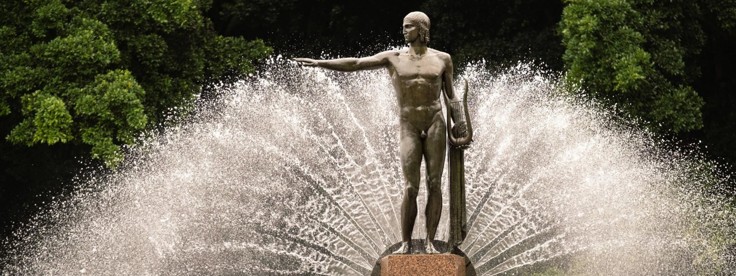 Hyde Park art and history tour during History Week