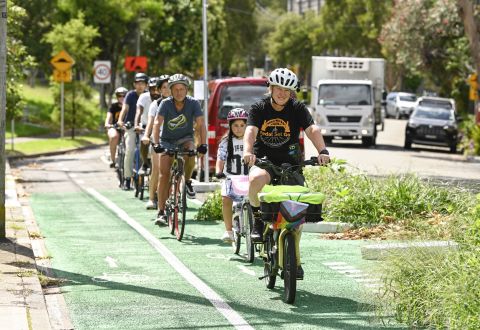 The City is working to encourage more people to ride, walk or catch public transport to reduce emissions. Photo: Adam Hollingworth, City of Sydney.