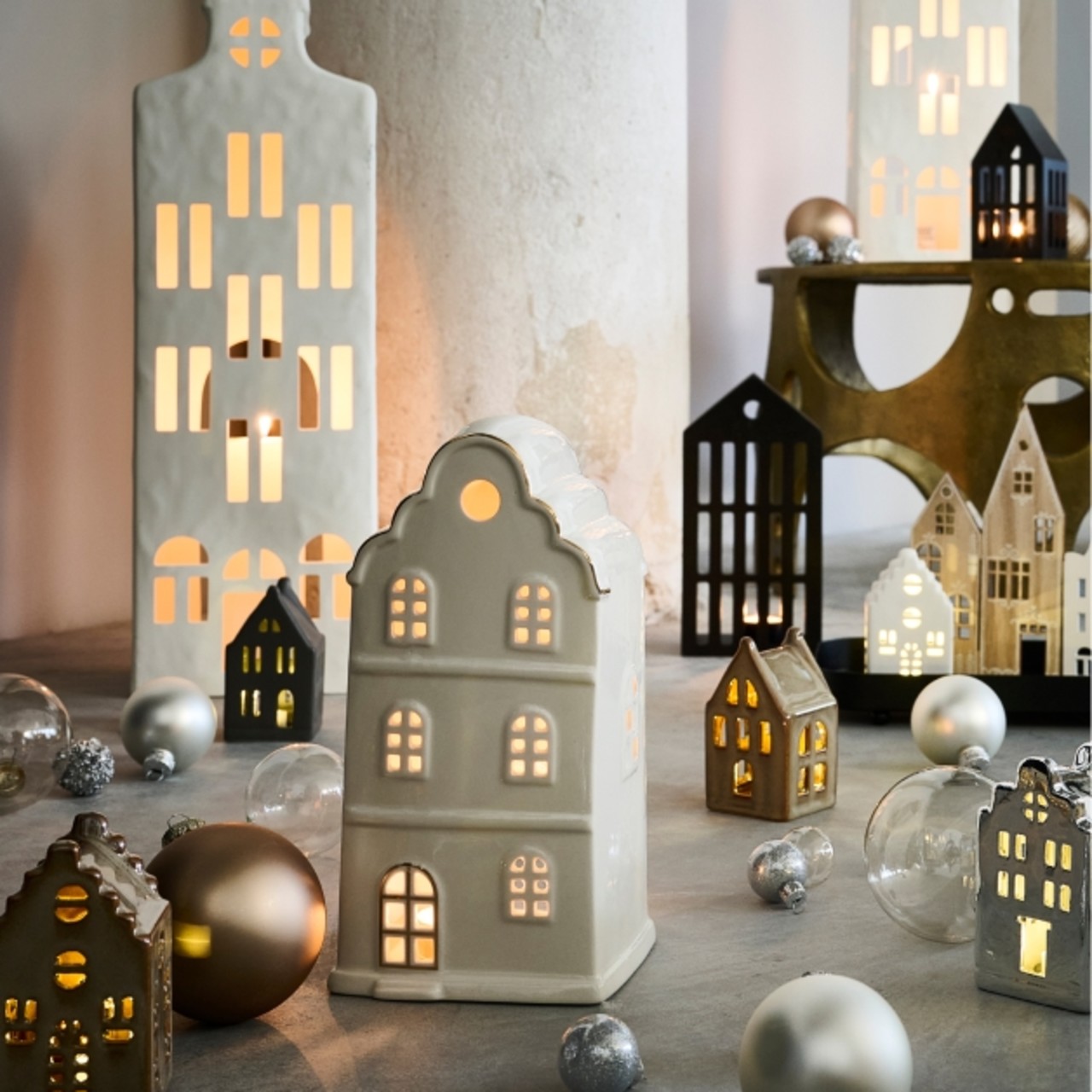 Image grid desktop - F Image grid desktop - F