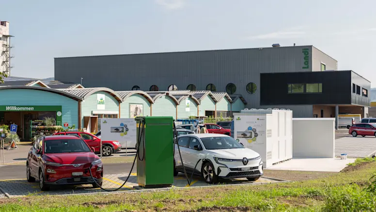 AGROLA PV-Anlage, MicroGrid und SLS bei der LANDI Sursee in Oberkirch