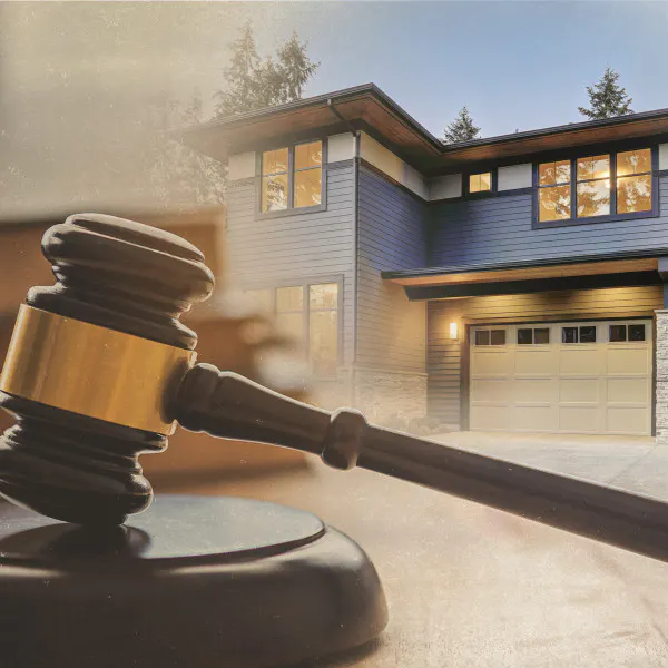 Lawsuit gavel and house