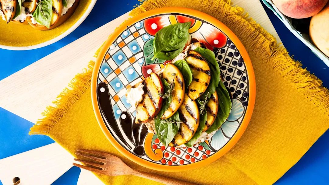 creamy-low-carb-grilled-peach-toast