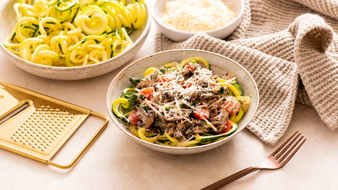 creamy-mushrooms-and-canned-tuna-over-zucchini-noodles
