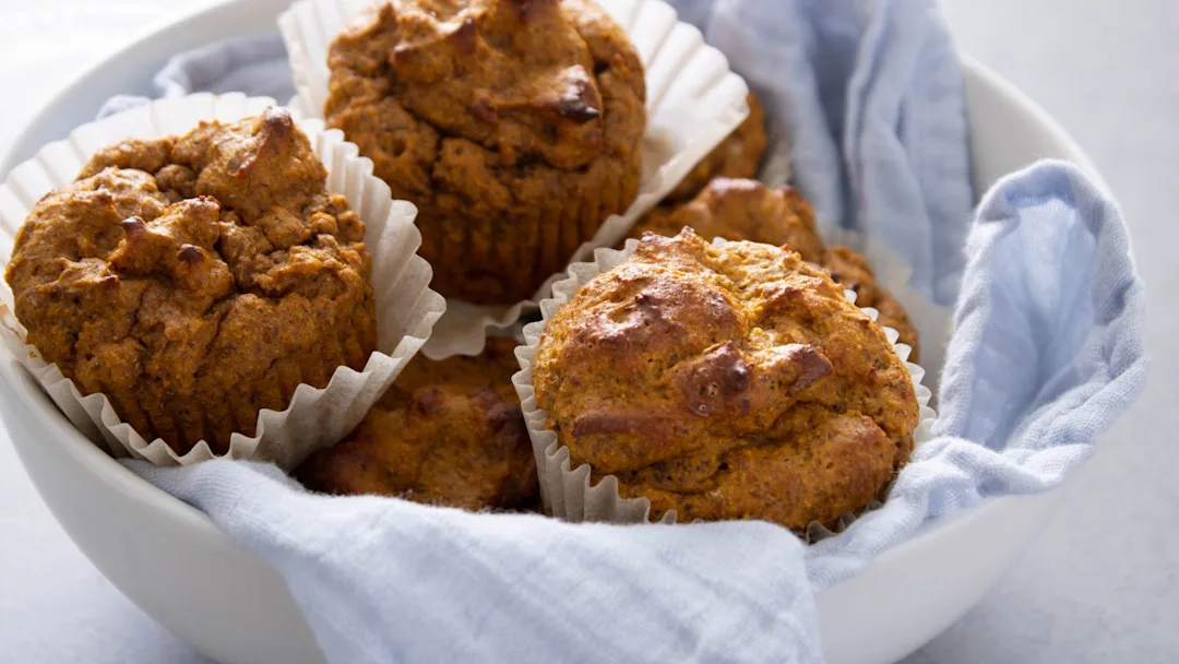 keto-pumpkin-latte-protein-muffins