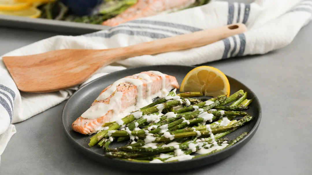 salmon-and-asparagus-sheet-pan