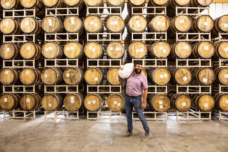 Jay_With_Barrels