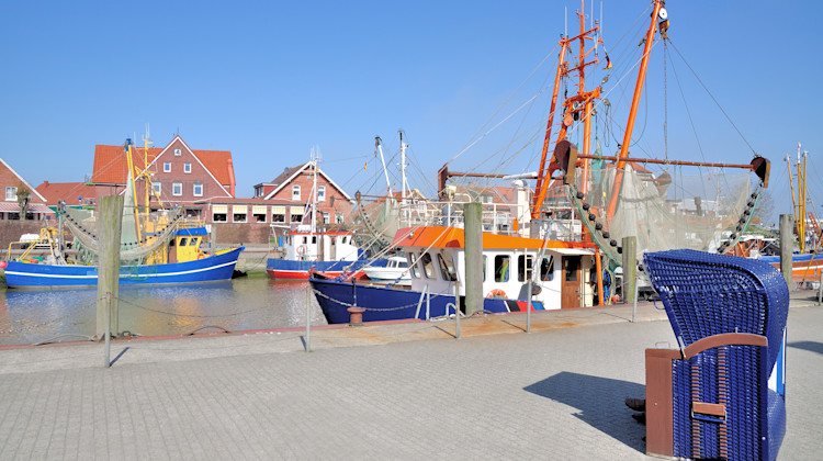 Hafen Neuharlingersiel, Niedersachsen