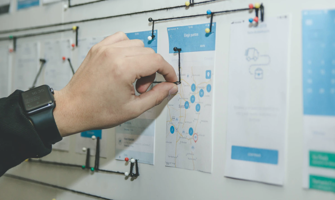 Existen diversos recursos en línea para que tu empresa ajuste sus procesos y operaciones de cara a las reglamentaciones del T-MEC