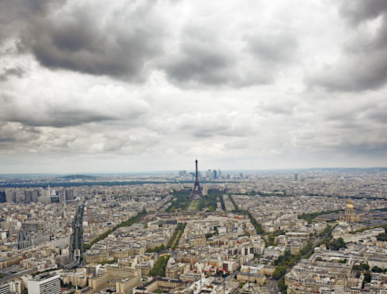 Photo aérienne de Paris avec la Tour Eiffel