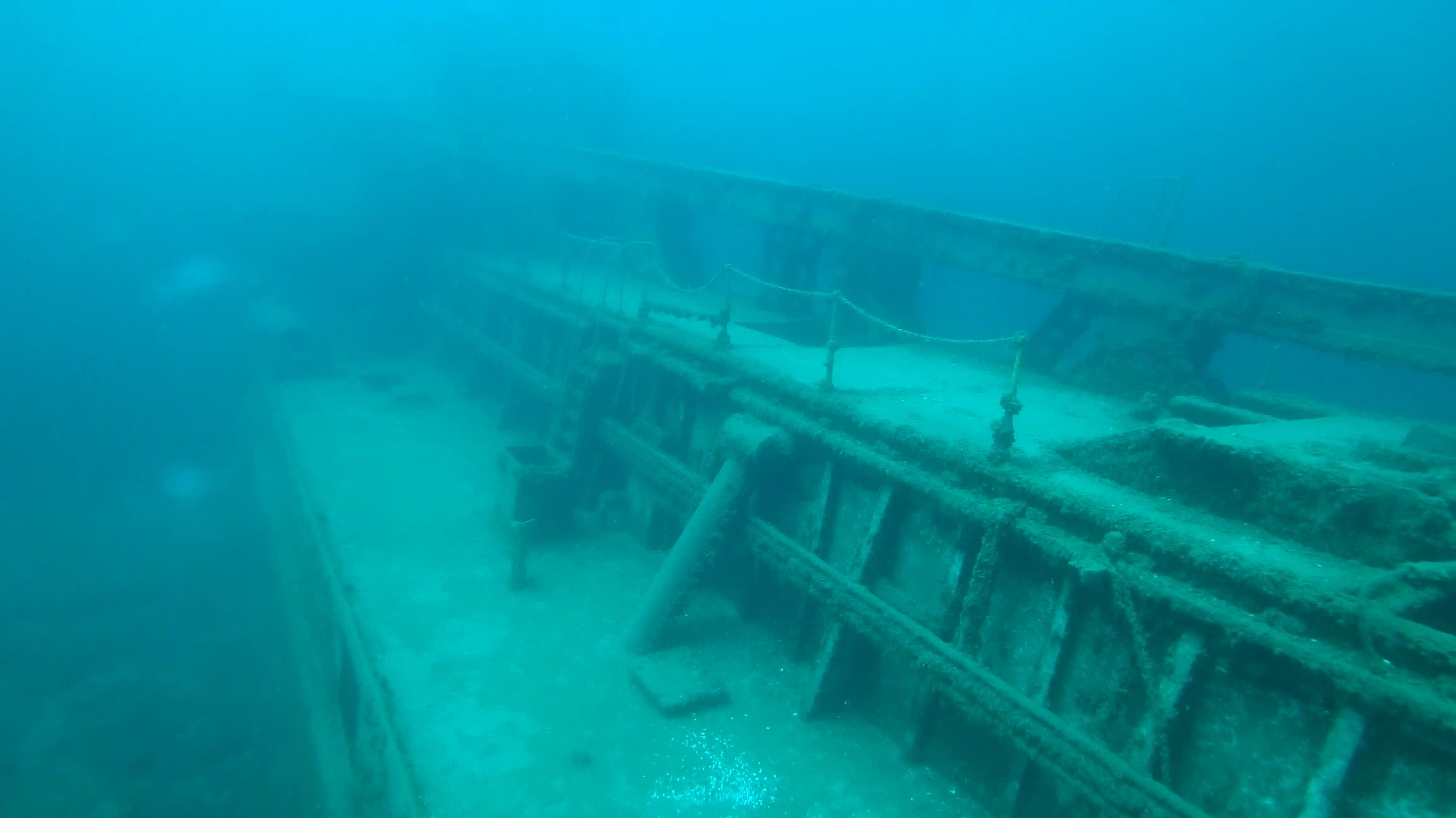 shipwreck-underwater-discovery