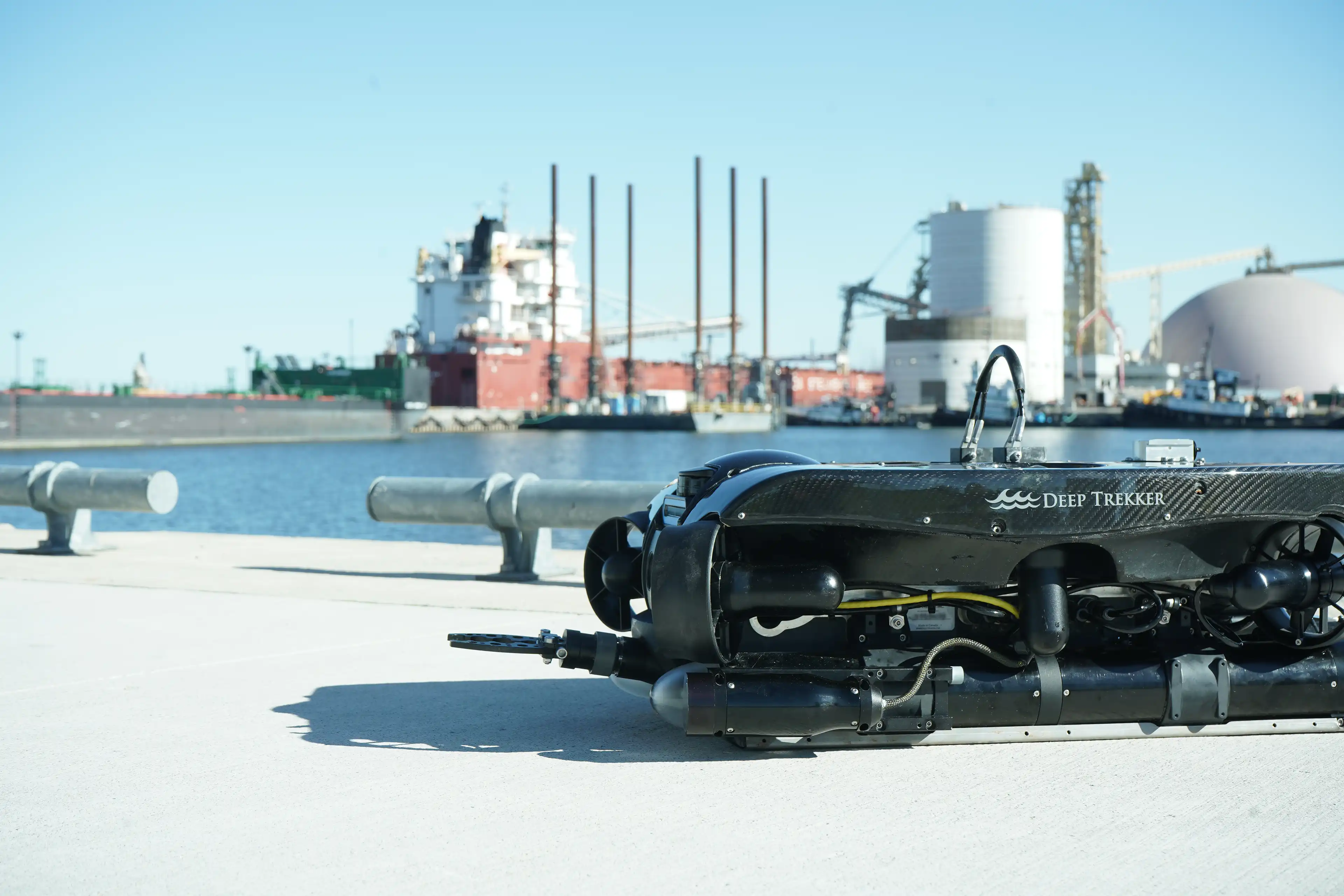 REVOLUTION distance lock industrial