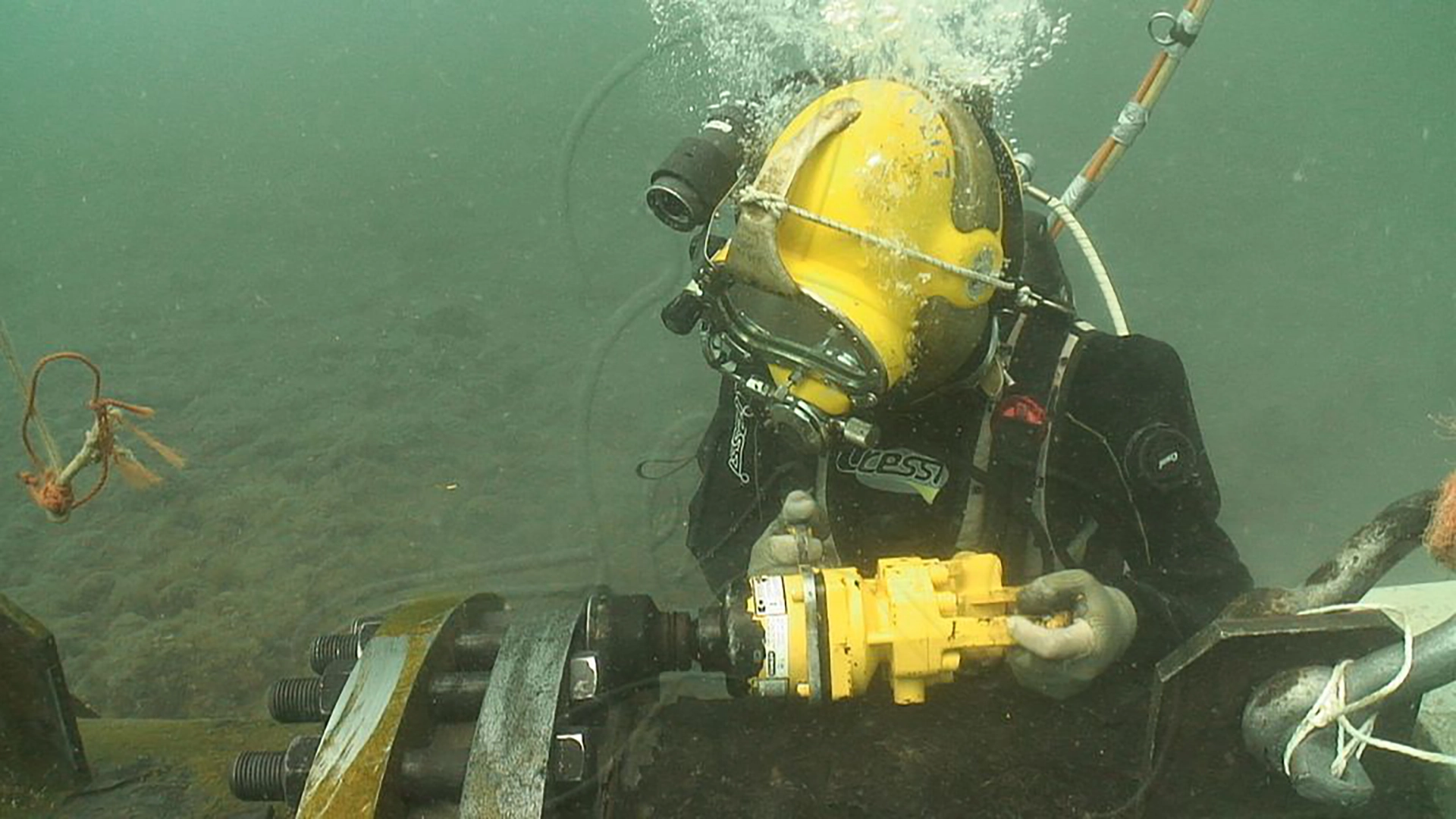 Drafinsub-commercial-diving-services-2