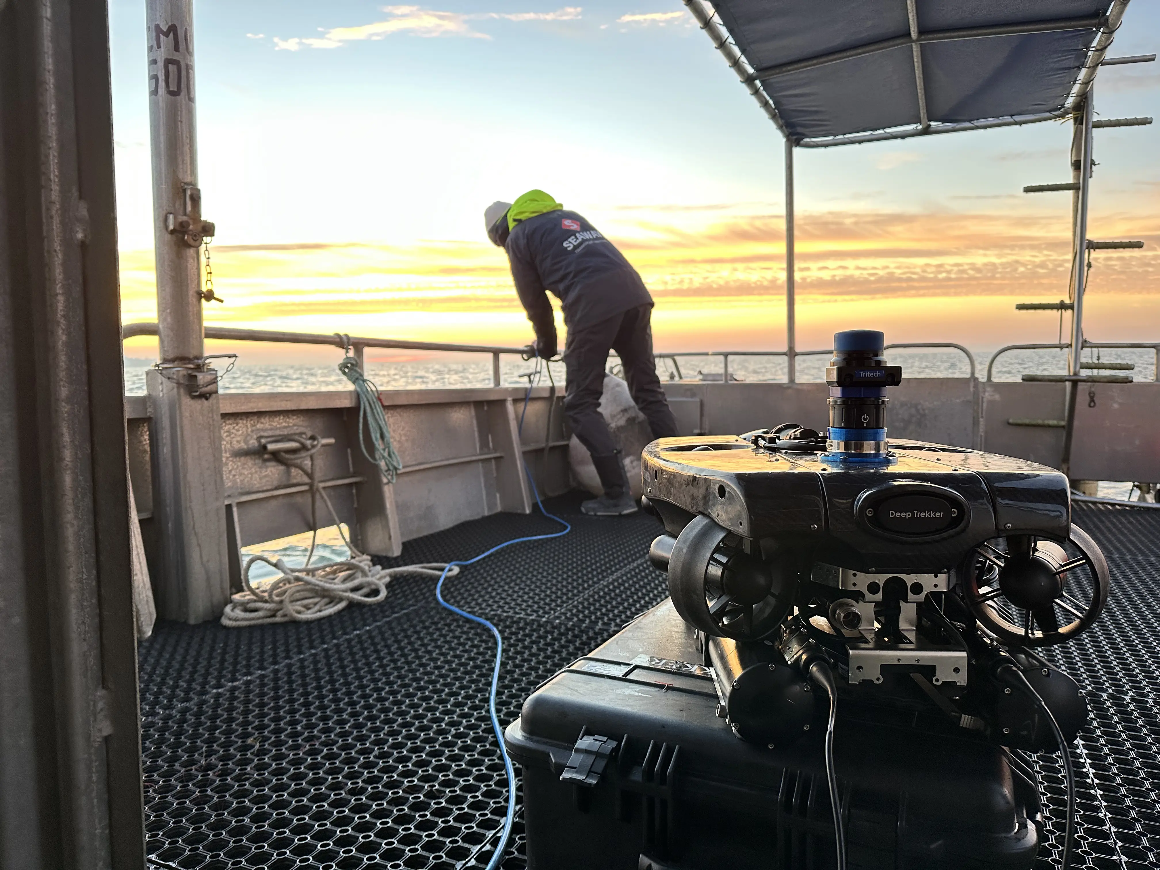 seaway-revolution-boat-operator-sunset