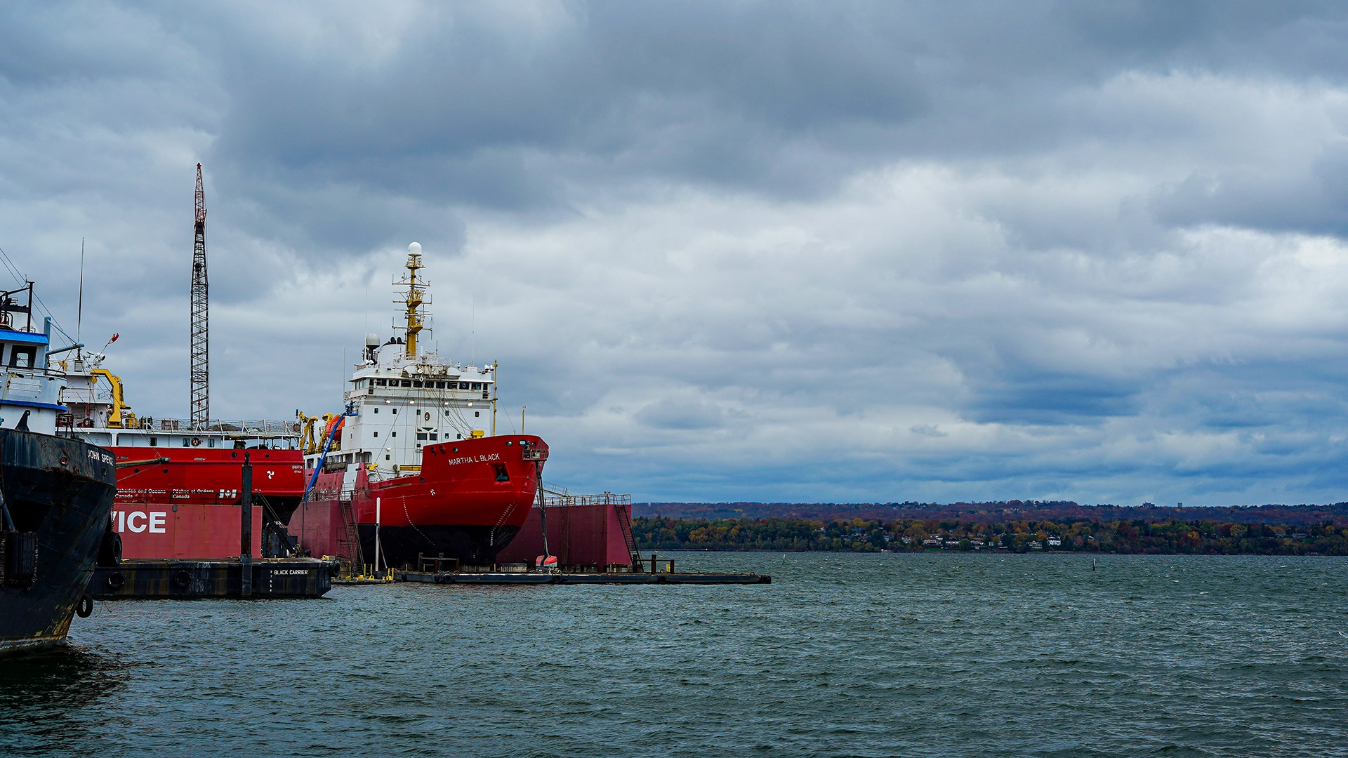 vessel-at-port-docked