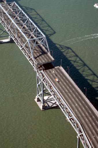 San Francisco–Oakland Bay Old Bridge collapse earthquake