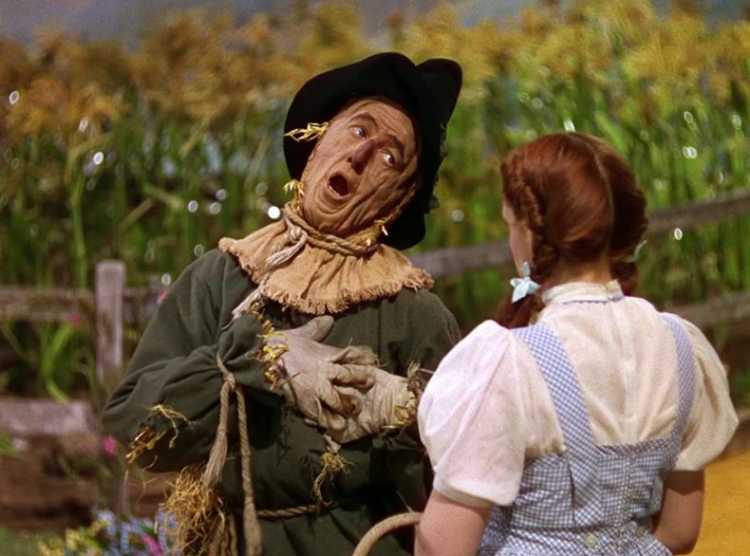 Untold Truth About Childhood Favourites wizard of oz scarecrow prostheics