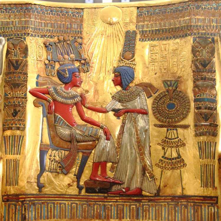 Pharoah Tutankhamun and queen Ankhesenamun