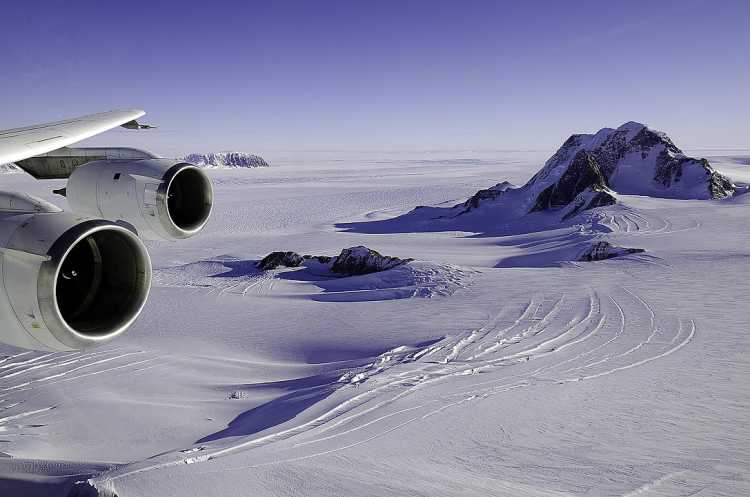 Marie Byrd Land Antarctica snow barren
