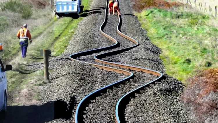  rail tracks spaghettified