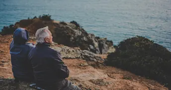 Eldery couple Zmarta standard förhandsvisnings artikelbild