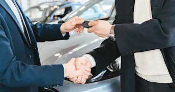 Ägarbyte av bil: så här gör du Bil