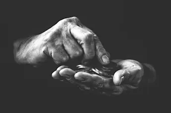 poverty-4561704 1920