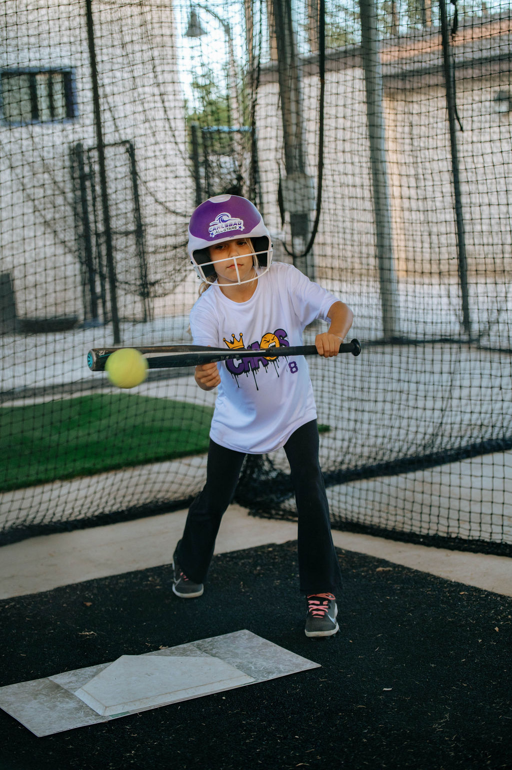 Chaos girl bunting in the cage