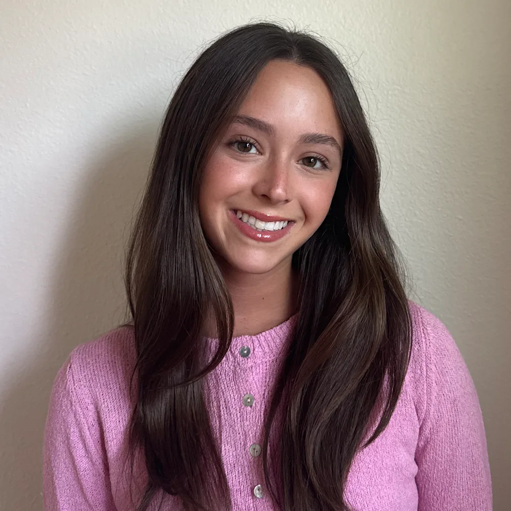 Headshot of Juliane Kwong, 2025-2027 Voyager Scholarship Recipient