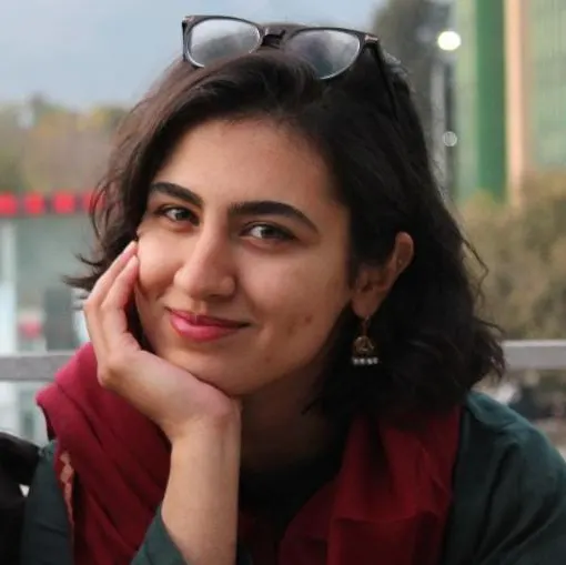 Headshot of Safa Baig, 2025-2026 University of Chicago Scholar