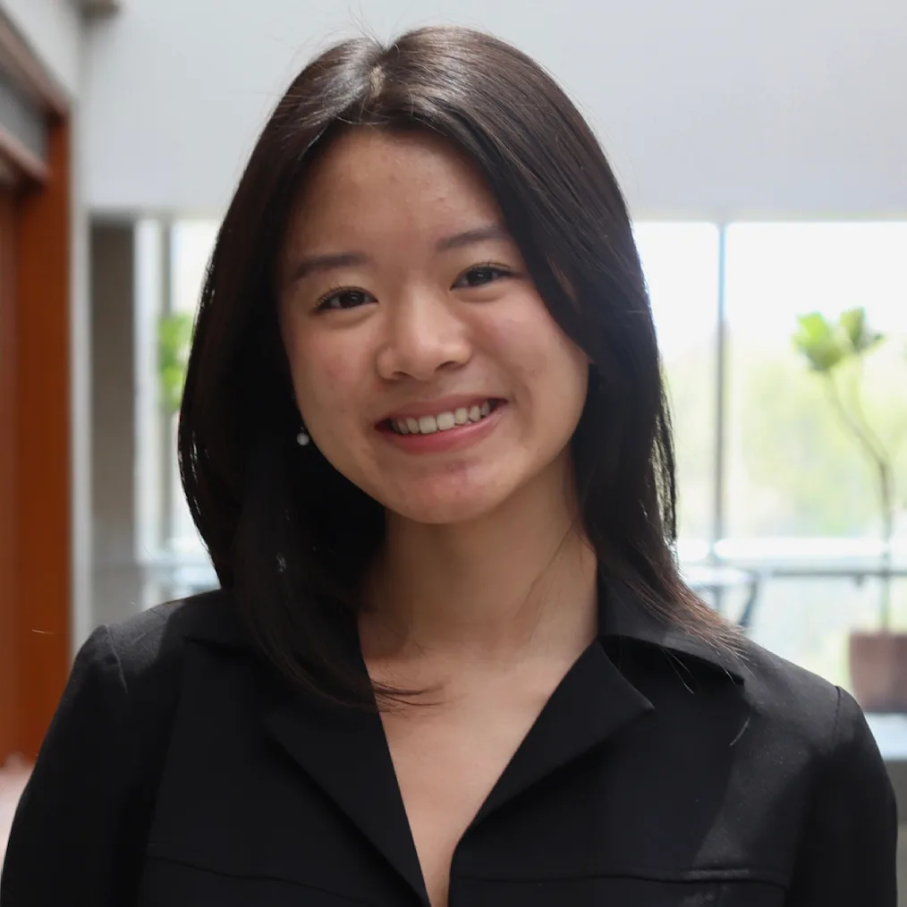 Headshot of Justine Liu, 2025-2027 Voyager Scholarship Recipient