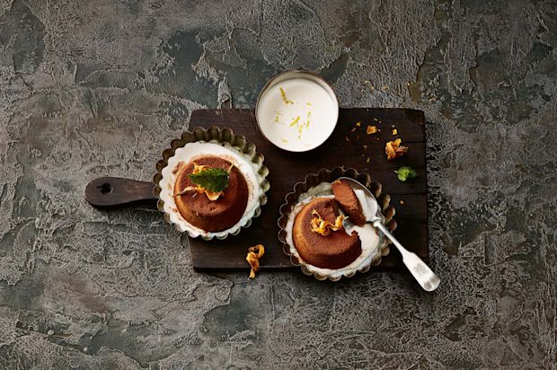 Rüebliflan mit Zitronen-Crème-fraîche