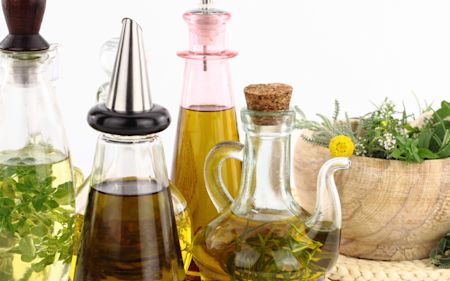Essig aromatisieren