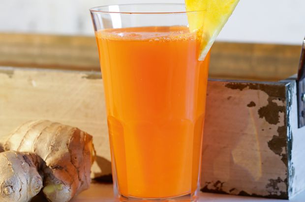 Rüebli-Ananassaft mit Ingwer