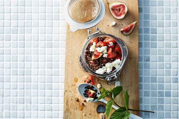 Linsen mit Feigen, Tomaten und Feta