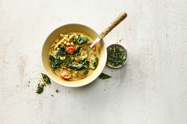 Augenbohnen-Curry mit Spinat und Tomaten