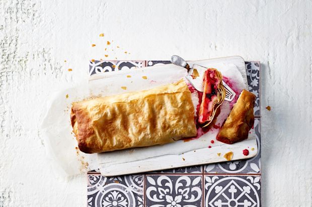 Apfel-Brombeer-Strudel