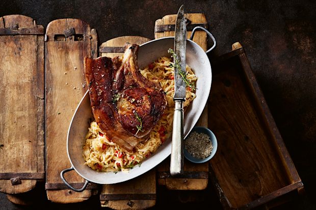 Paprika-Rahm-Kraut mit Schweinskotelett