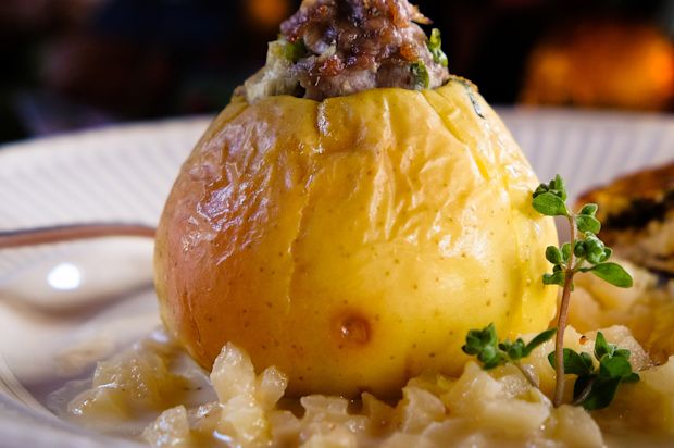 Bratäpfel mit Bratwurstfüllung